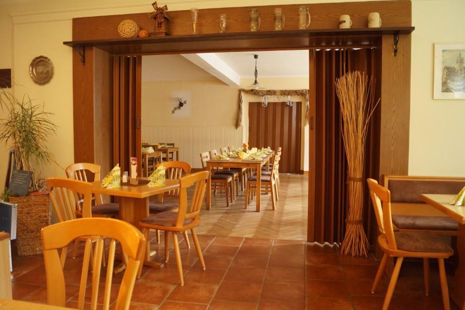 Berggasthof Beckenbergbaude Hotel Eibau Kültér fotó